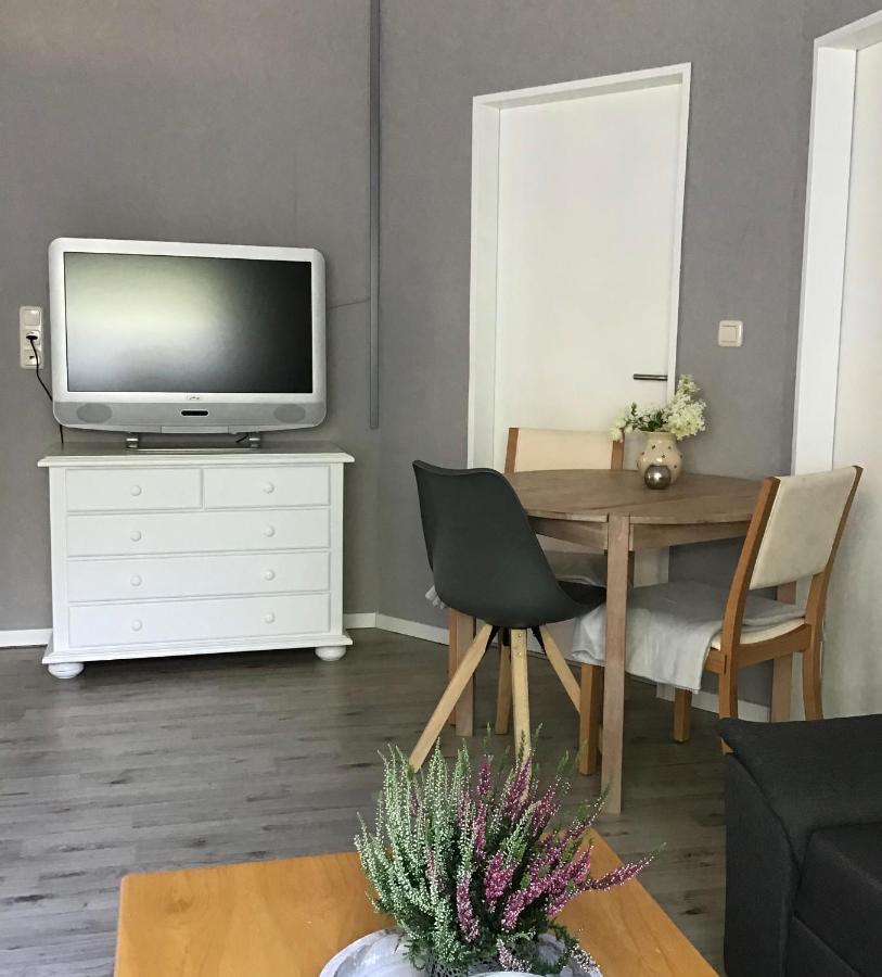 Apartment am Park -Calluna Schneverdingen Bagian luar foto